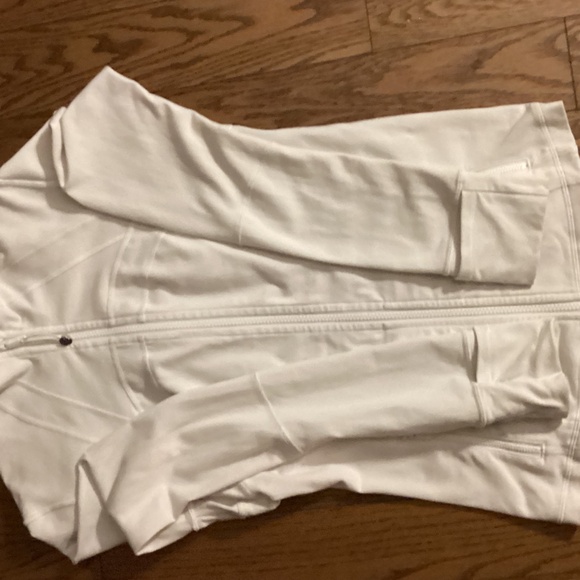 Lululemon size 8 white Define Jacket - Picture 2 of 5